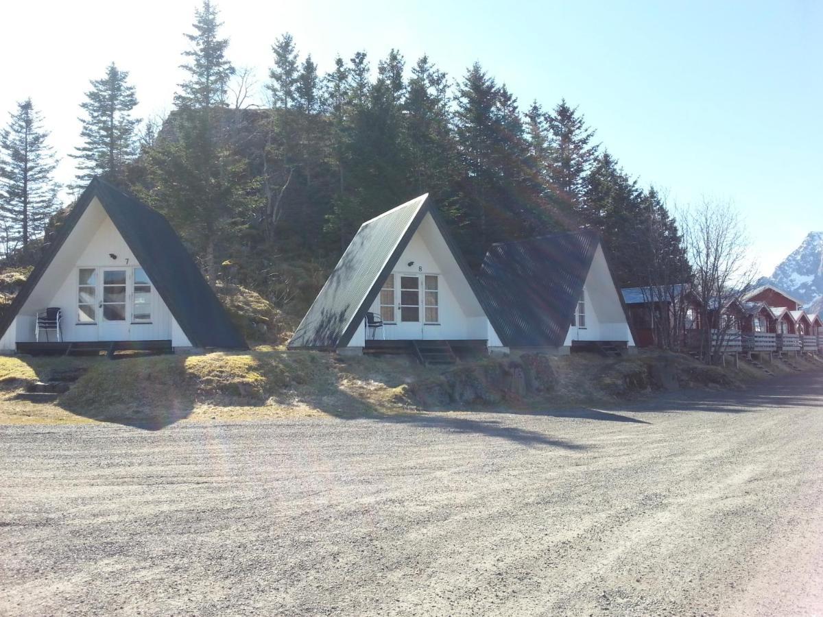 Hotel Sandvika Camping Kabelvåg Exterior foto